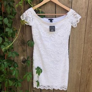 BRAND NEW Urban Planet Floral Lace Dress